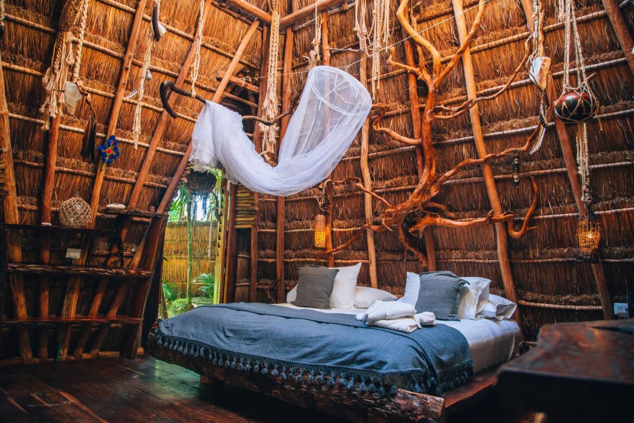Ikal Tulum Hotel Ngoại thất bức ảnh Interior of a Treehouse