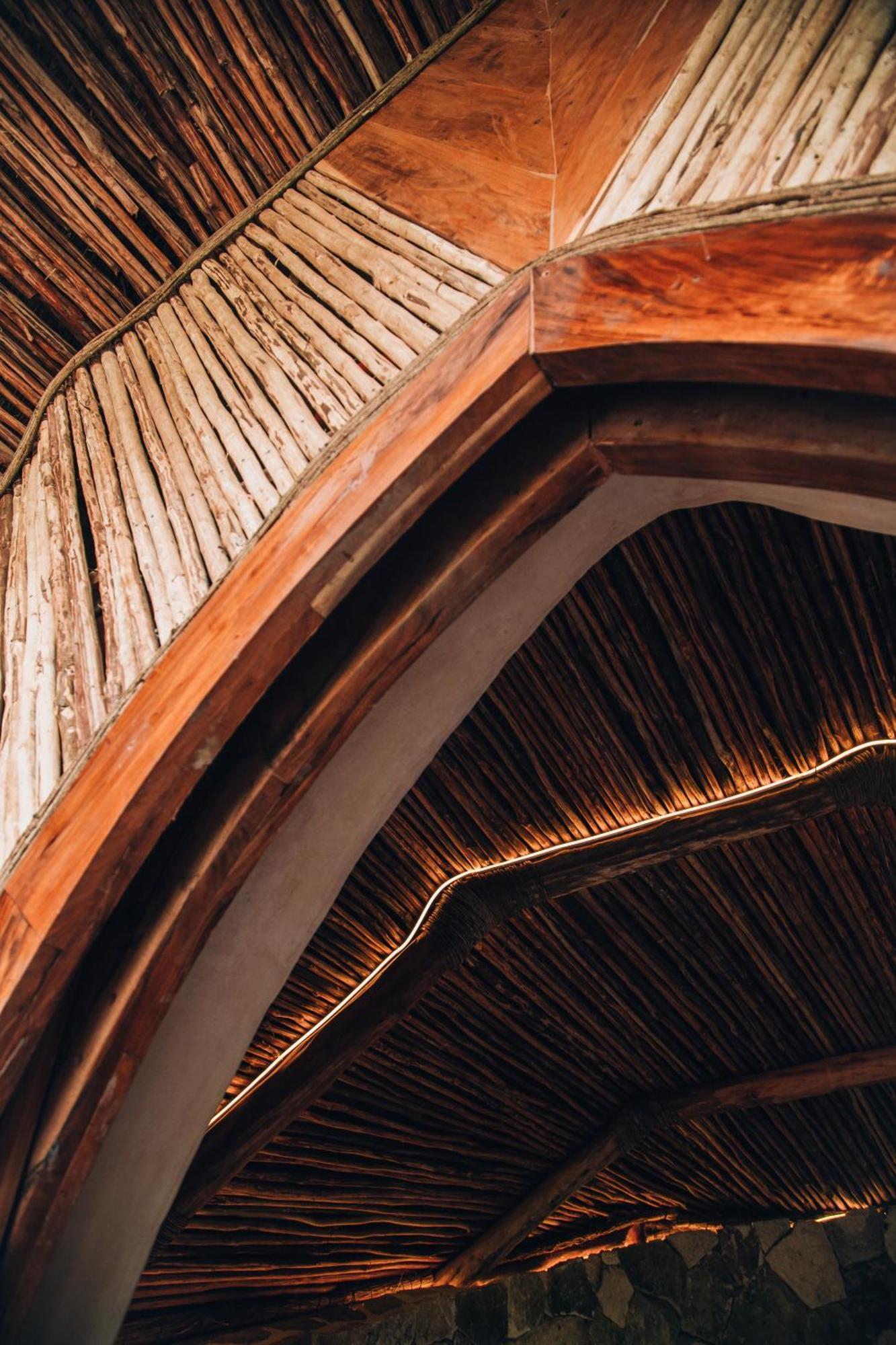 Ikal Tulum Hotel Ngoại thất bức ảnh The ceiling of the main hall