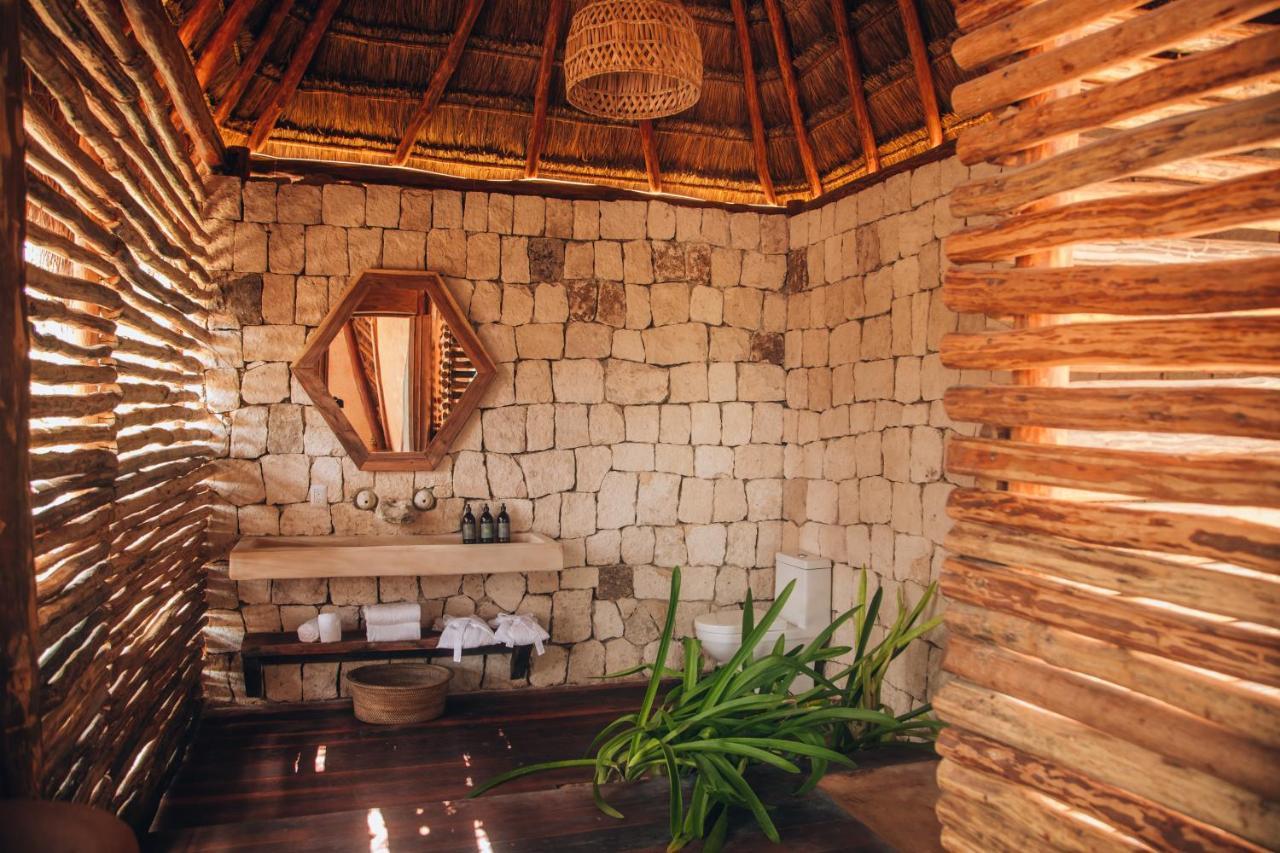 Ikal Tulum Hotel Ngoại thất bức ảnh Bathroom at the Hotel Habitas
