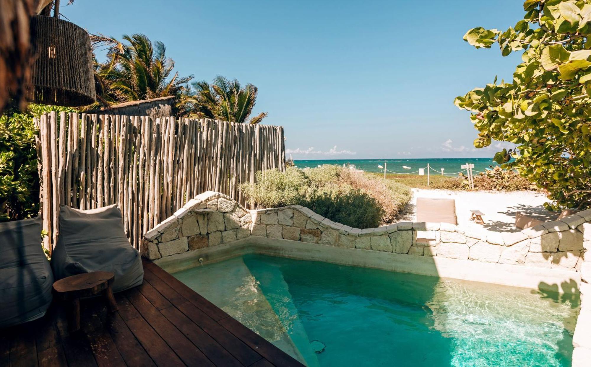 Ikal Tulum Hotel Ngoại thất bức ảnh Beachfront pool at Habitas Hotel, Tulum, Mexico